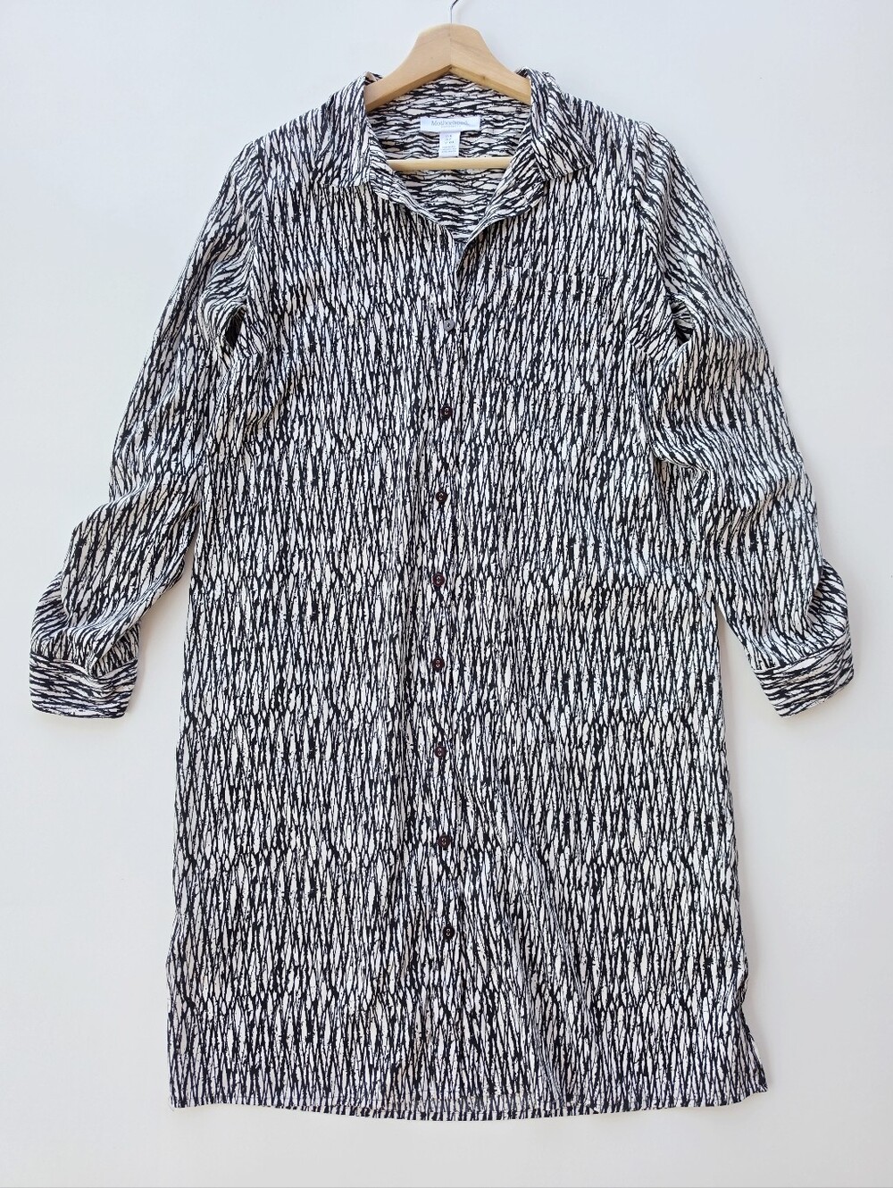 Motherhood Maternity Black And White Print Button Front Long Sleeve Mini Dress